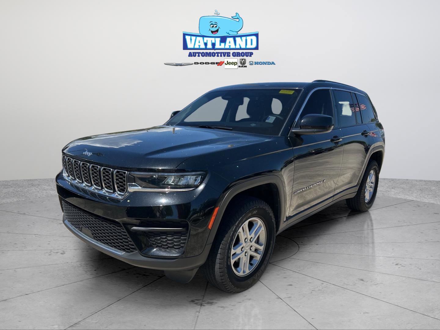 Certified 2023 Jeep Grand Cherokee Laredo