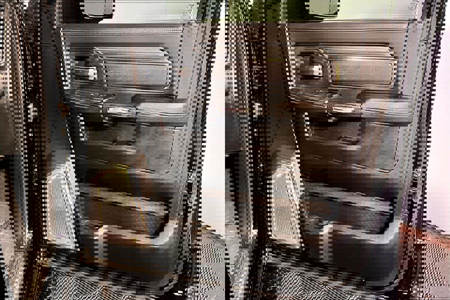 Used 2019 RAM 2500 Limited image 23