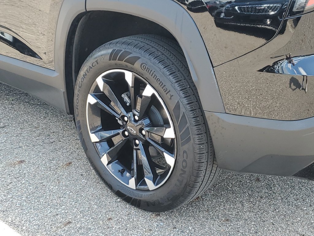 Certified 2025 Chevrolet Equinox RS FWD image 35
