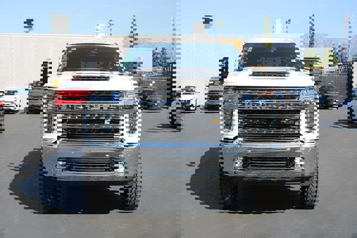 Used 2020 Chevrolet Silverado 2500 LTZ w/ LTZ Plus Package image 47