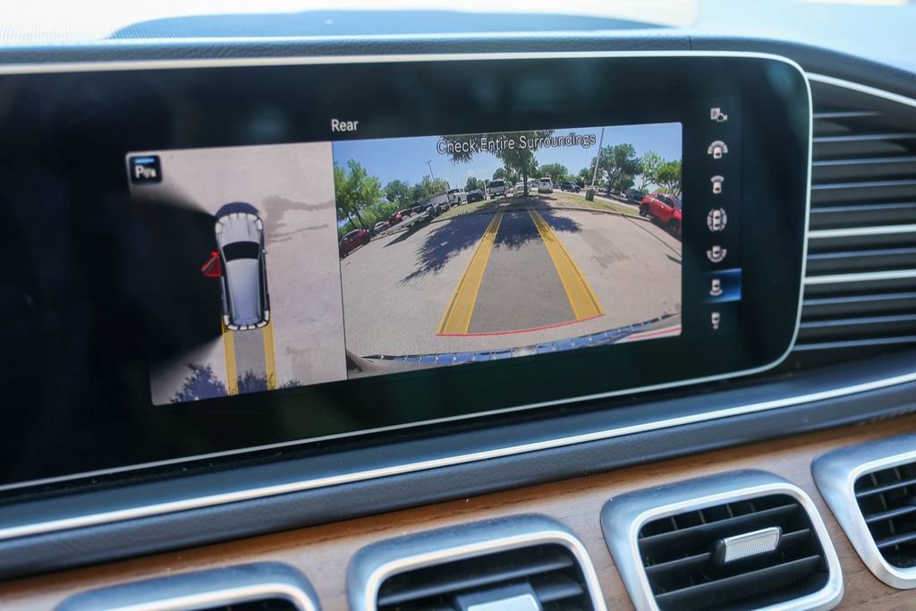 Used 2023 Mercedes-Benz GLS 450 4MATIC image 16