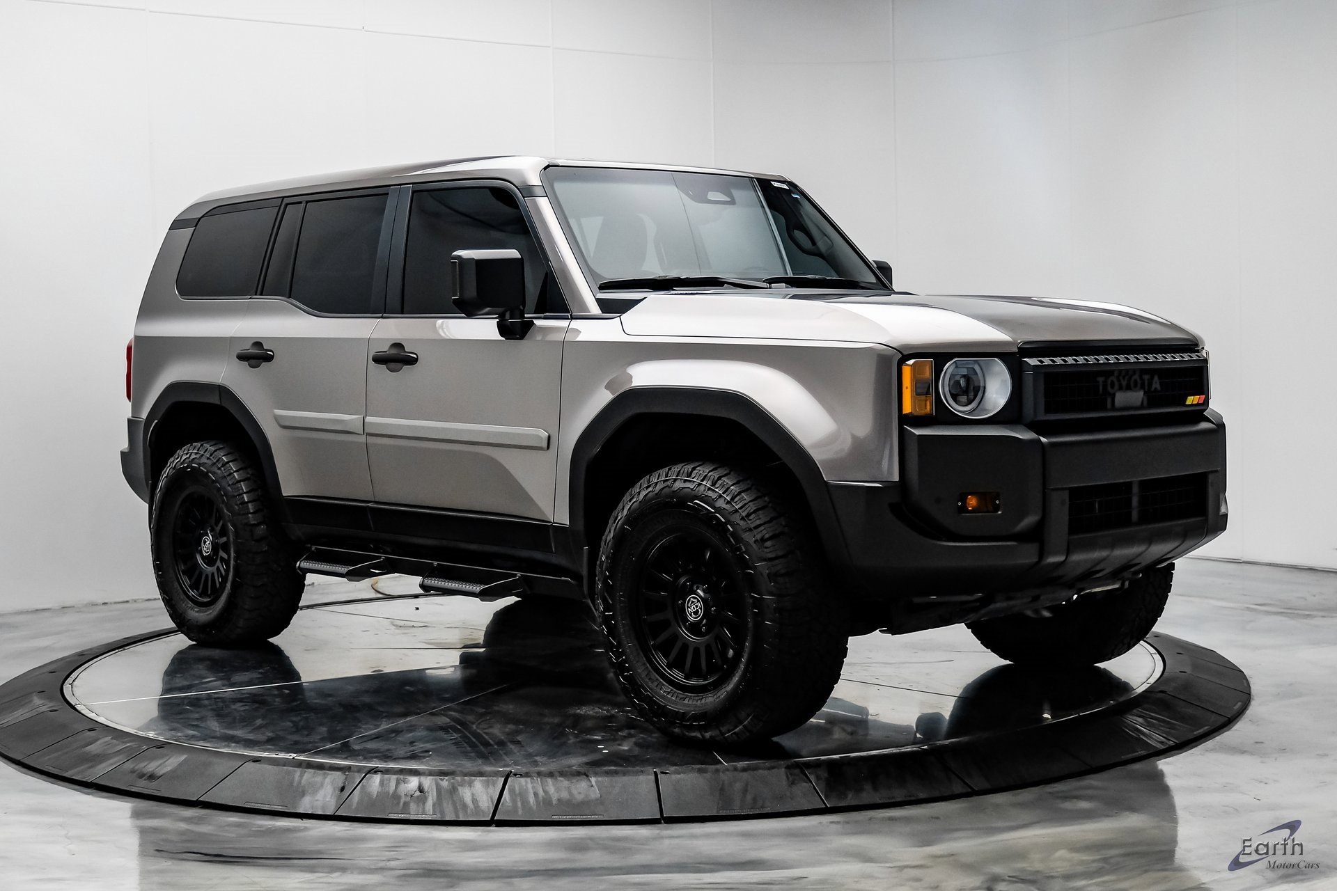 Used 2024 Toyota Land Cruiser image 19