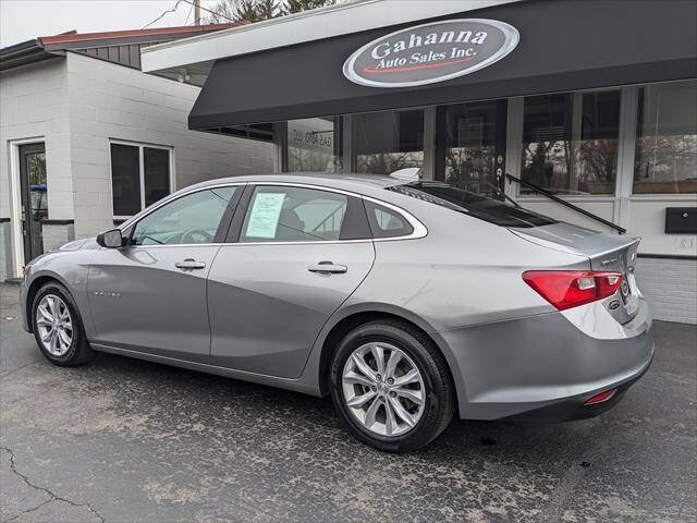 Used 2023 Chevrolet Malibu LT image 2
