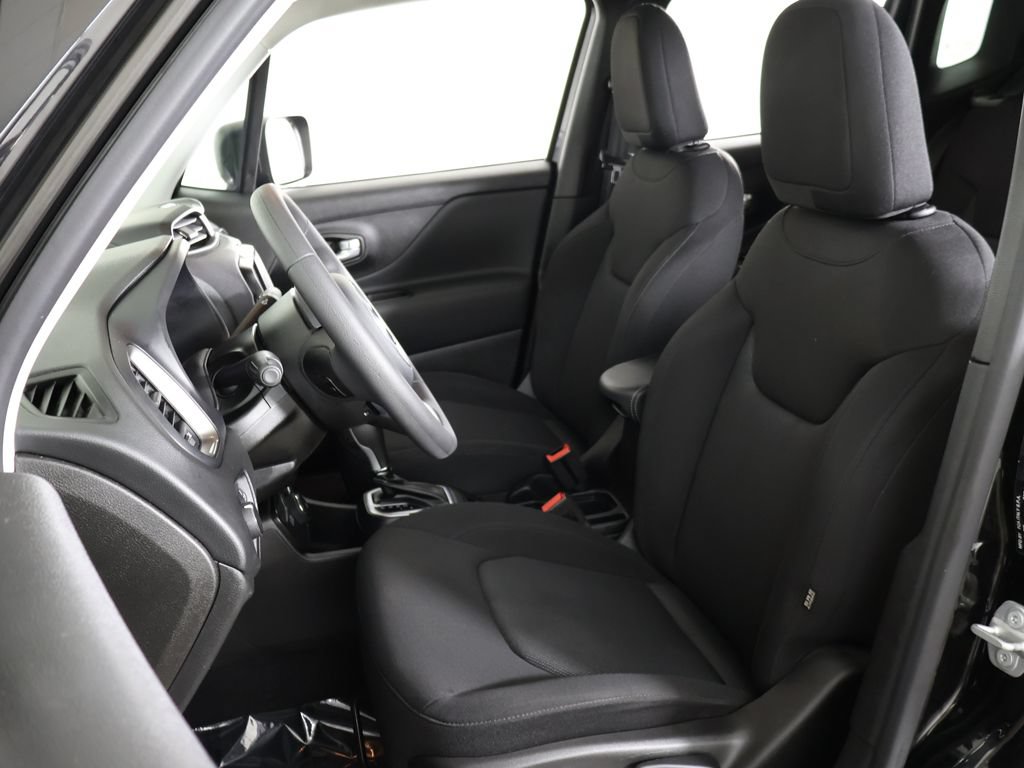 Used 2023 Jeep Renegade Latitude AWD/4WD image 27