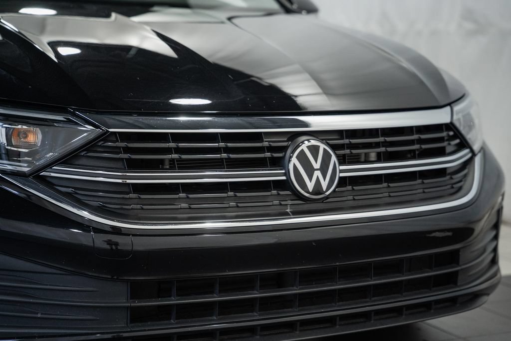 Used 2024 Volkswagen Jetta SEL FWD image 10