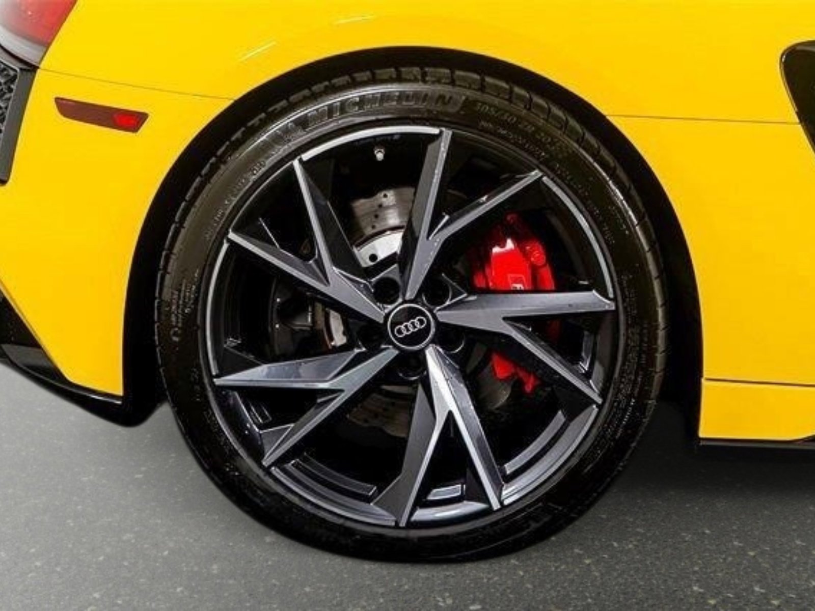Used 2023 Audi R8 V10 performance image 30