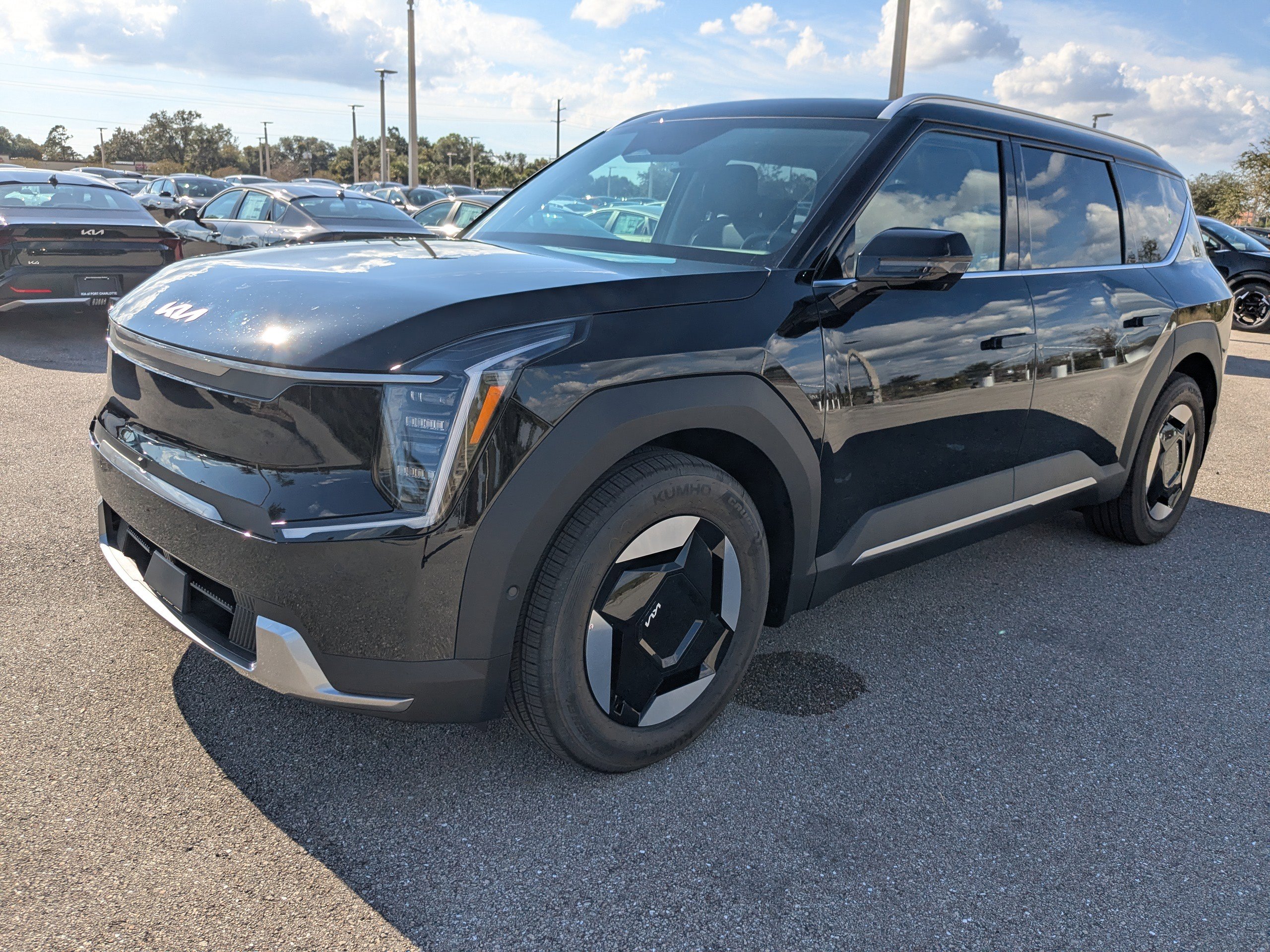 New 2026 Kia EV9 Wind image 9