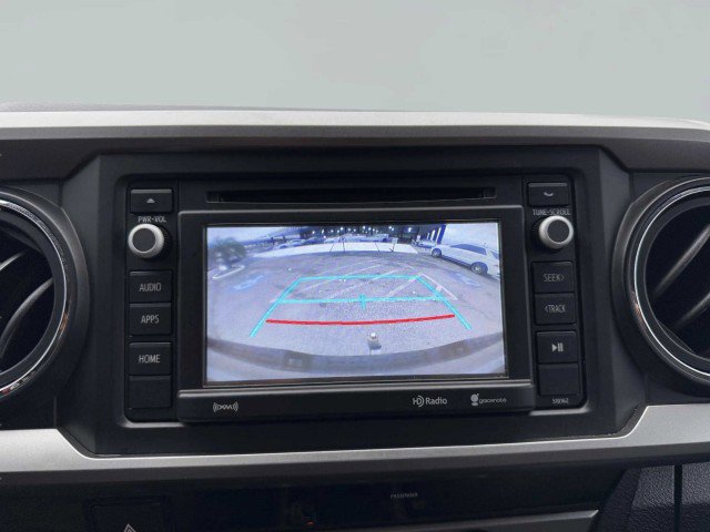 Used 2017 Toyota Tacoma SR5 image 31