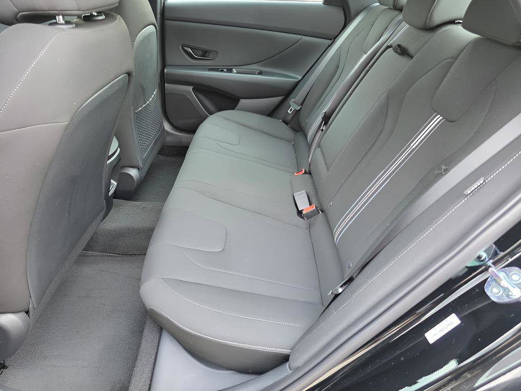 New 2026 Hyundai Elantra SEL Sport image 11