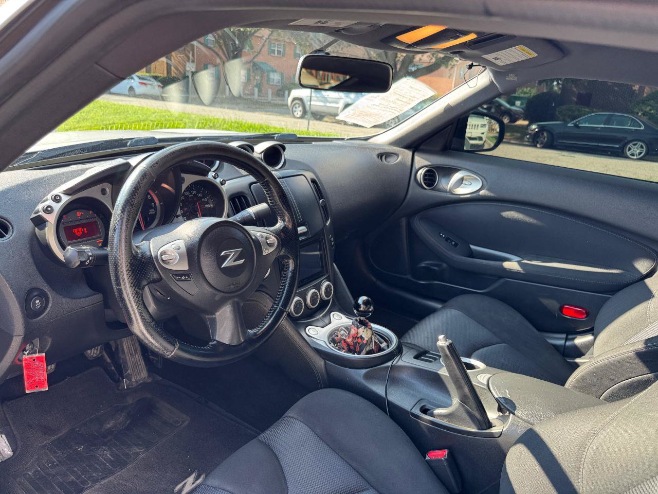 Used 2014 Nissan 370Z Coupe w/ Sport Package RWD image 18