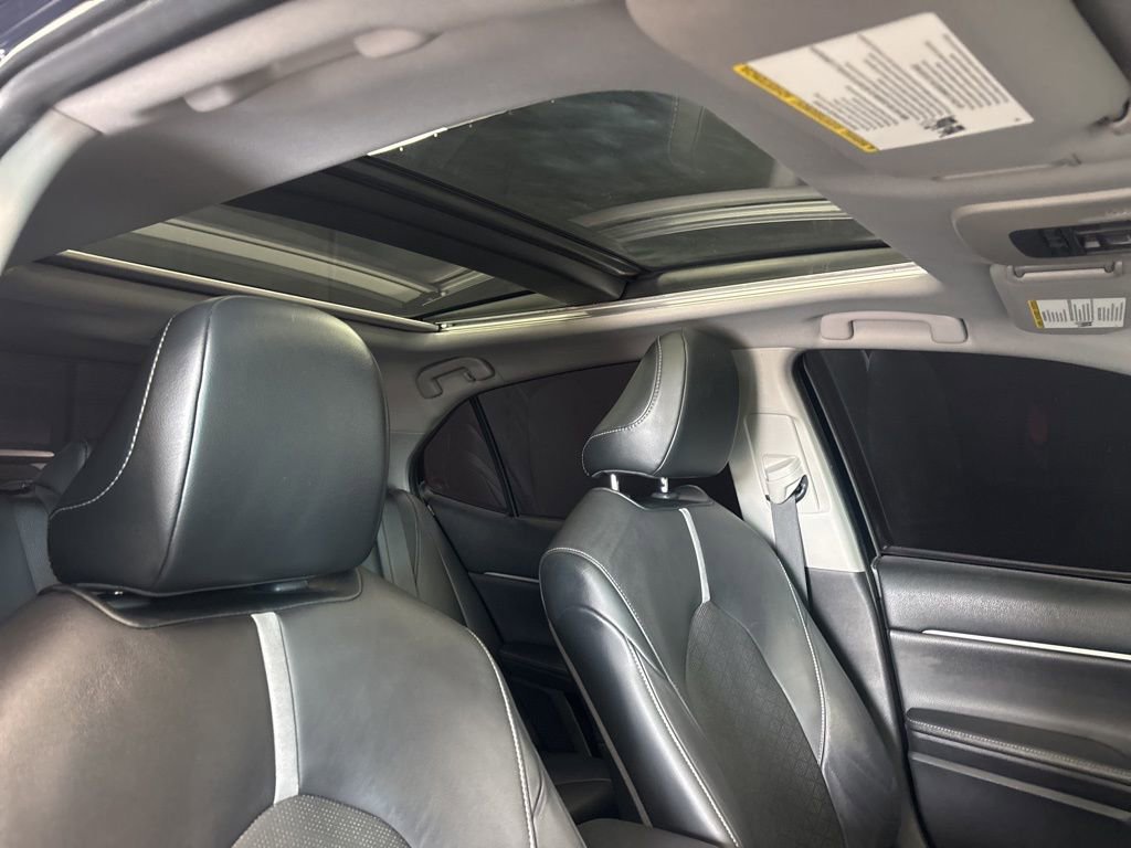 Used 2021 Toyota Camry XSE FWD image 11