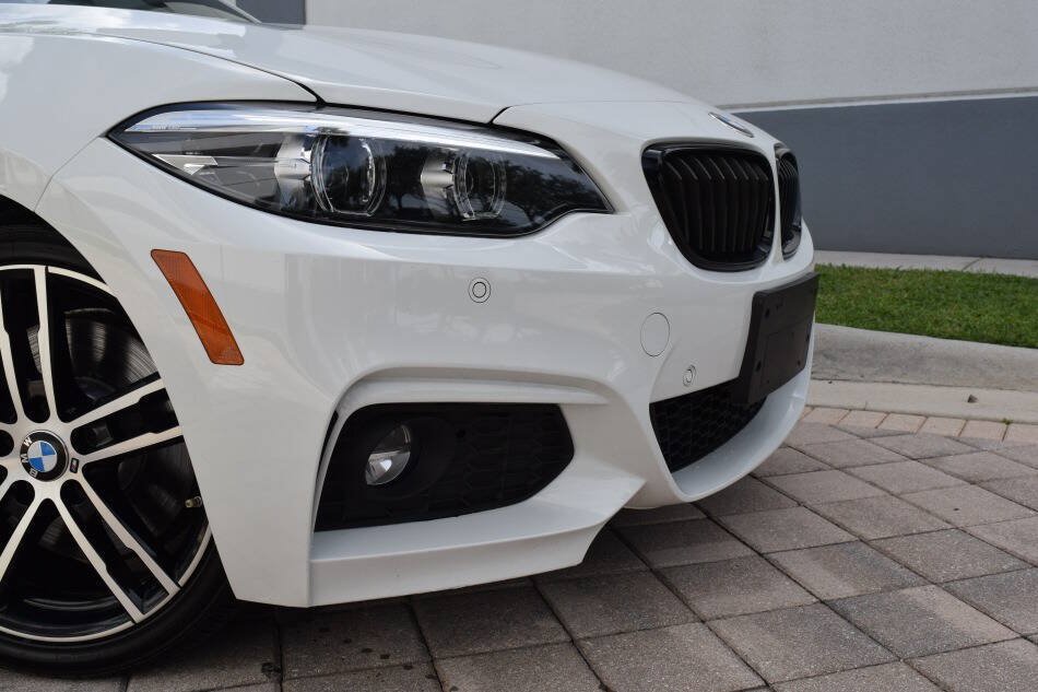 Used 2021 BMW 230i xDrive Convertible AWD/4WD image 16