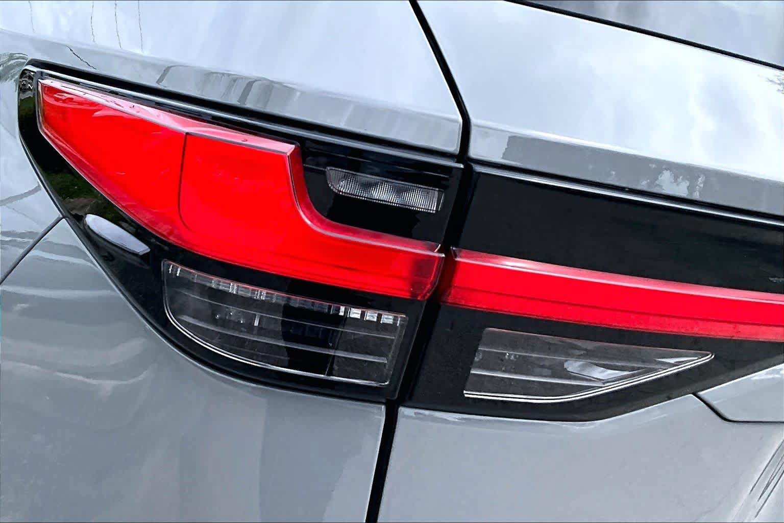 Used 2025 Lexus TX 500h AWD w/ Technology Package image 29