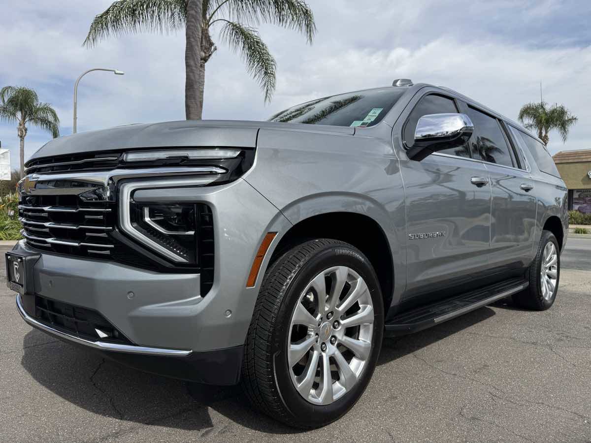 Used 2025 Chevrolet Suburban Premier image 13