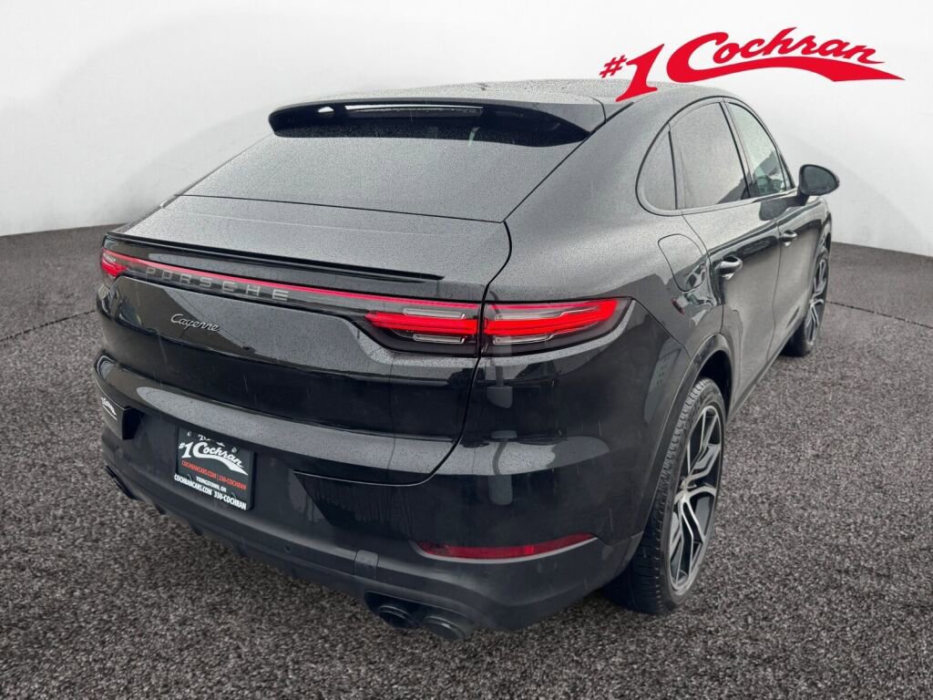 Used 2023 Porsche Cayenne Platinum Edition image 7