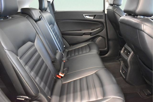 Used 2022 Ford Edge SEL image 17