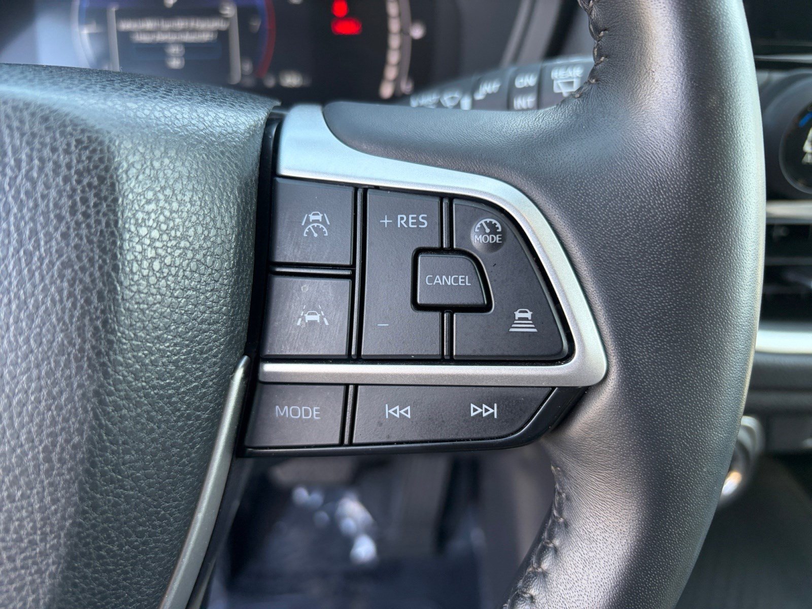 Certified 2025 Toyota Grand Highlander AWD image 15