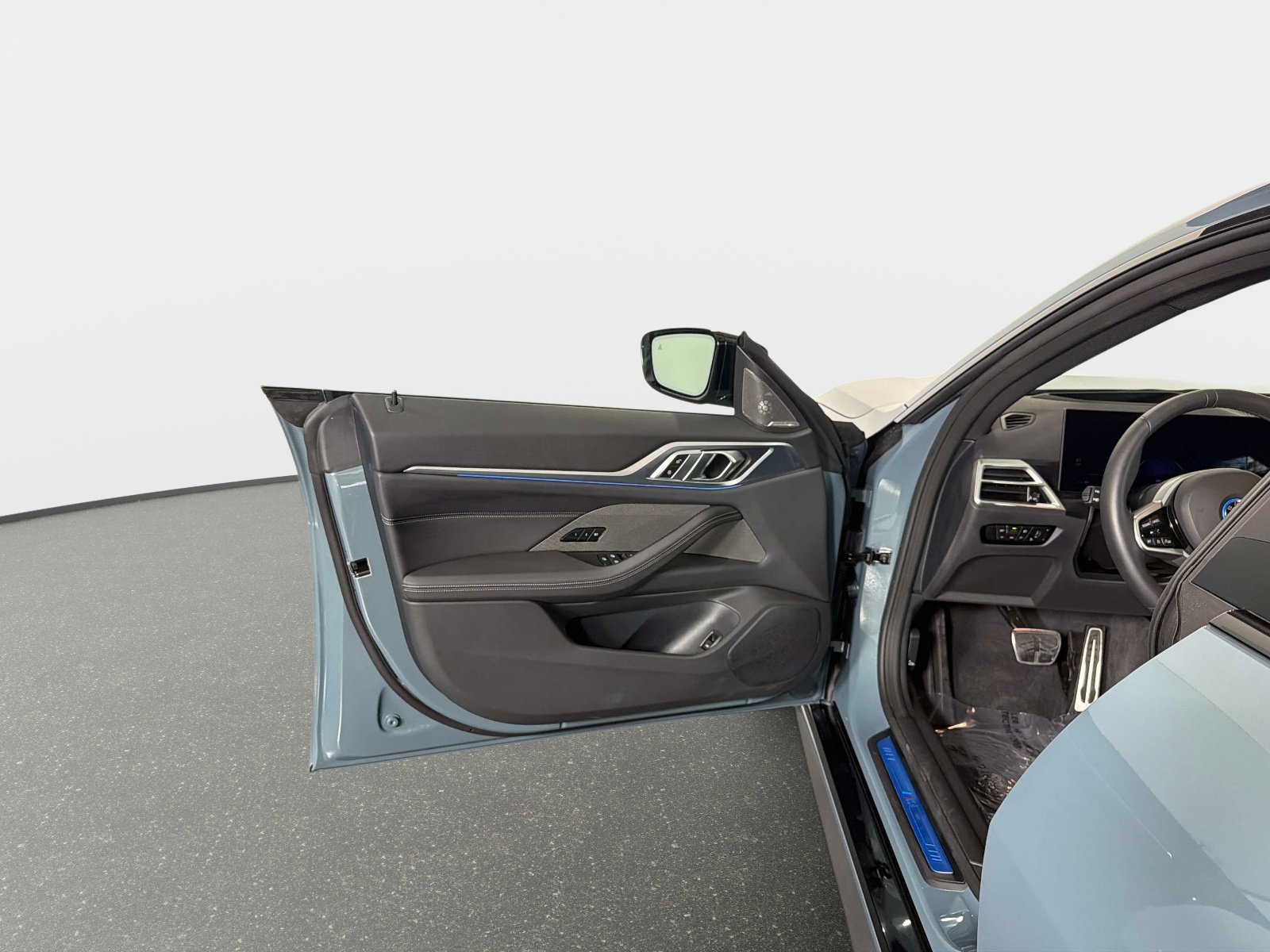 Used 2025 BMW i4 xDrive40i w/ M Sport Package image 36