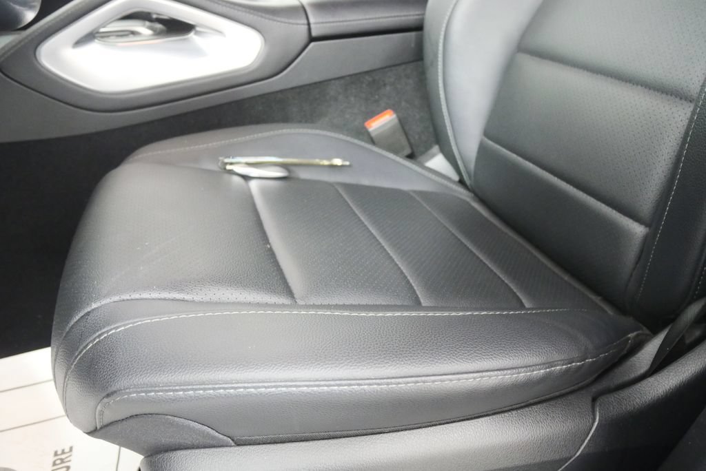 Used 2022 Mercedes-Benz GLS 450 4MATIC image 9