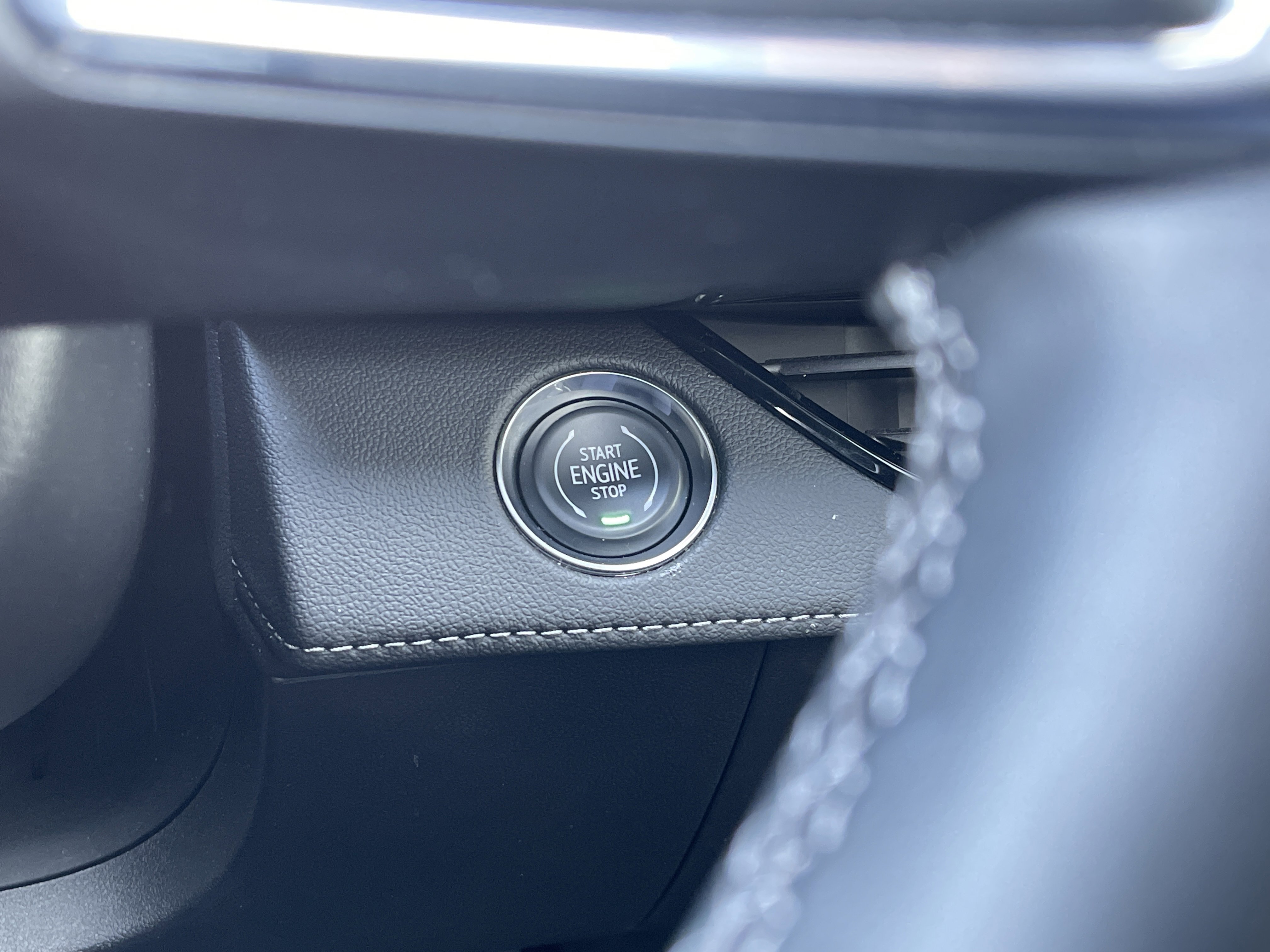 Used 2025 Buick Enclave Avenir w/ Super Cruise Package image 22