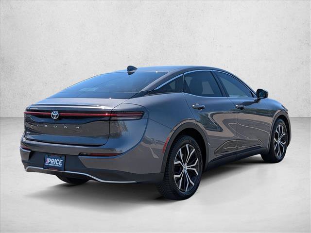 Used 2023 Toyota Crown AWD/4WD image 3