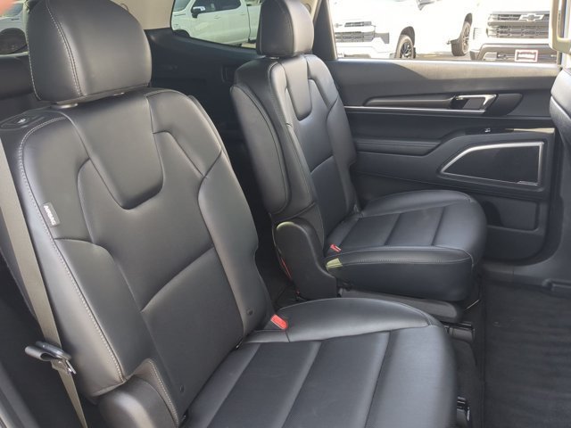 Used 2025 Kia Telluride S FWD image 22