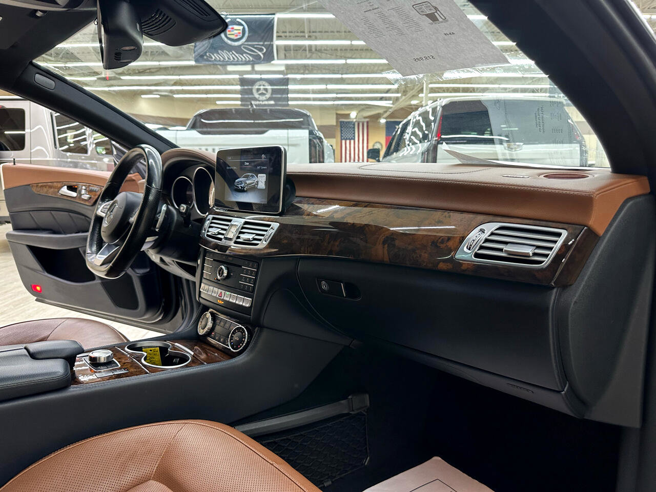 Used 2015 Mercedes-Benz CLS 400 w/ Premium 2 Package image 39
