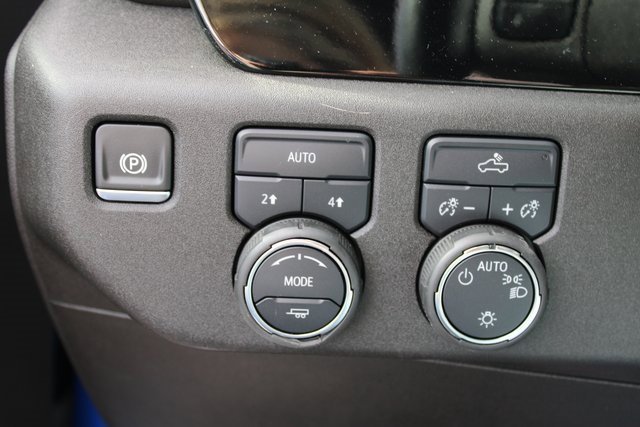 Used 2025 Chevrolet Silverado 1500 LT image 31