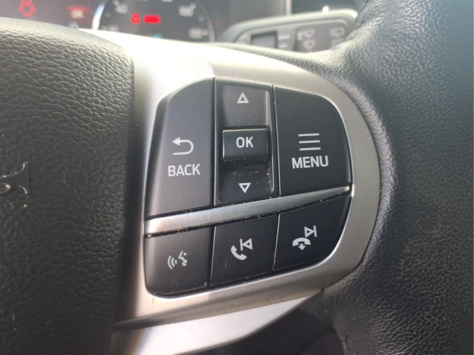 Used 2023 Ford Explorer XLT w/ Equipment Group 202A AWD/4WD image 20