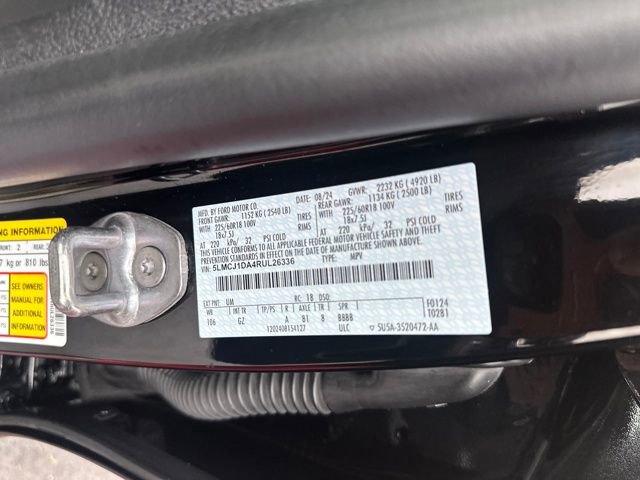 Used 2024 Lincoln Corsair AWD w/ Equipment Group 101A image 40