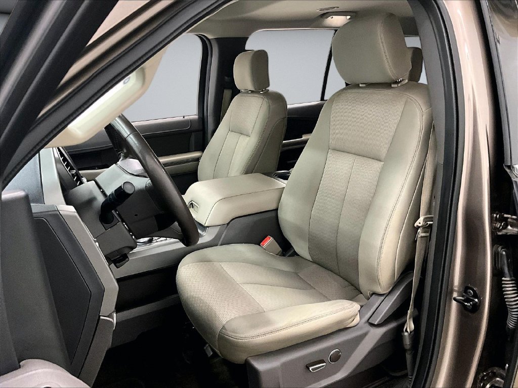 Used 2018 Ford Expedition Max XLT w/ Cargo Package AWD/4WD image 20