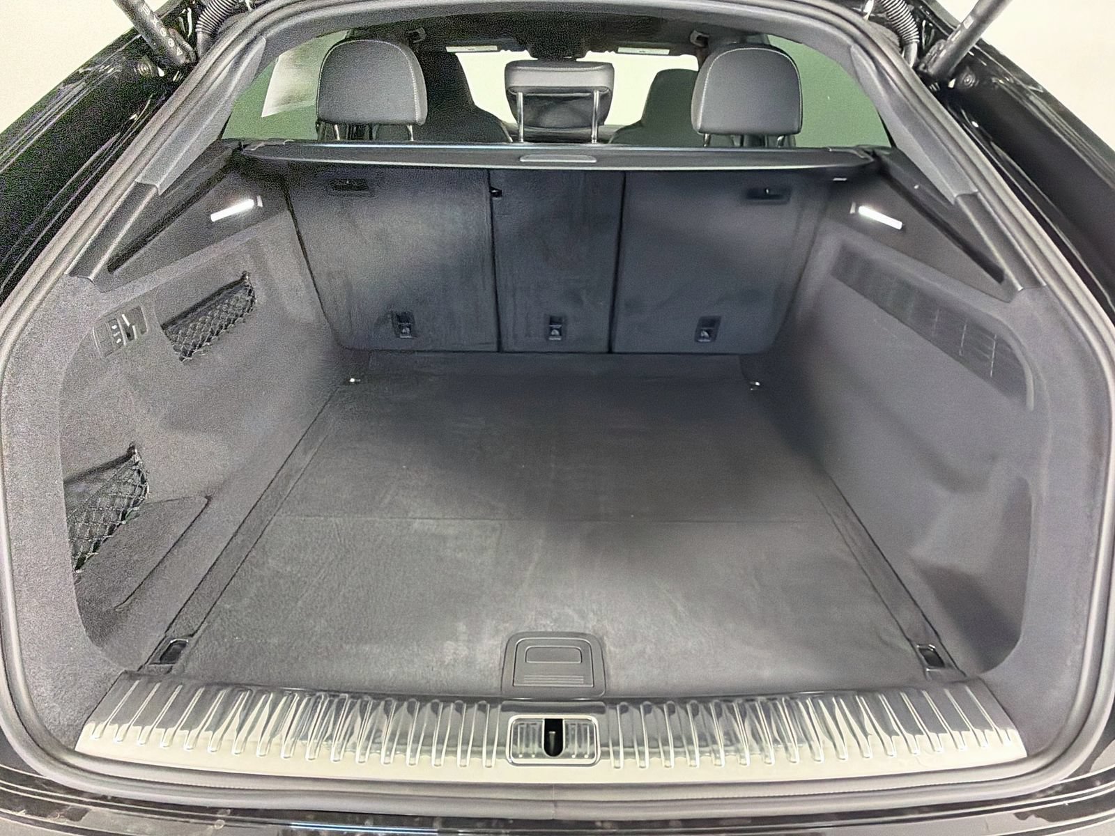 New 2026 Audi SQ8 Premium Plus AWD/4WD image 28