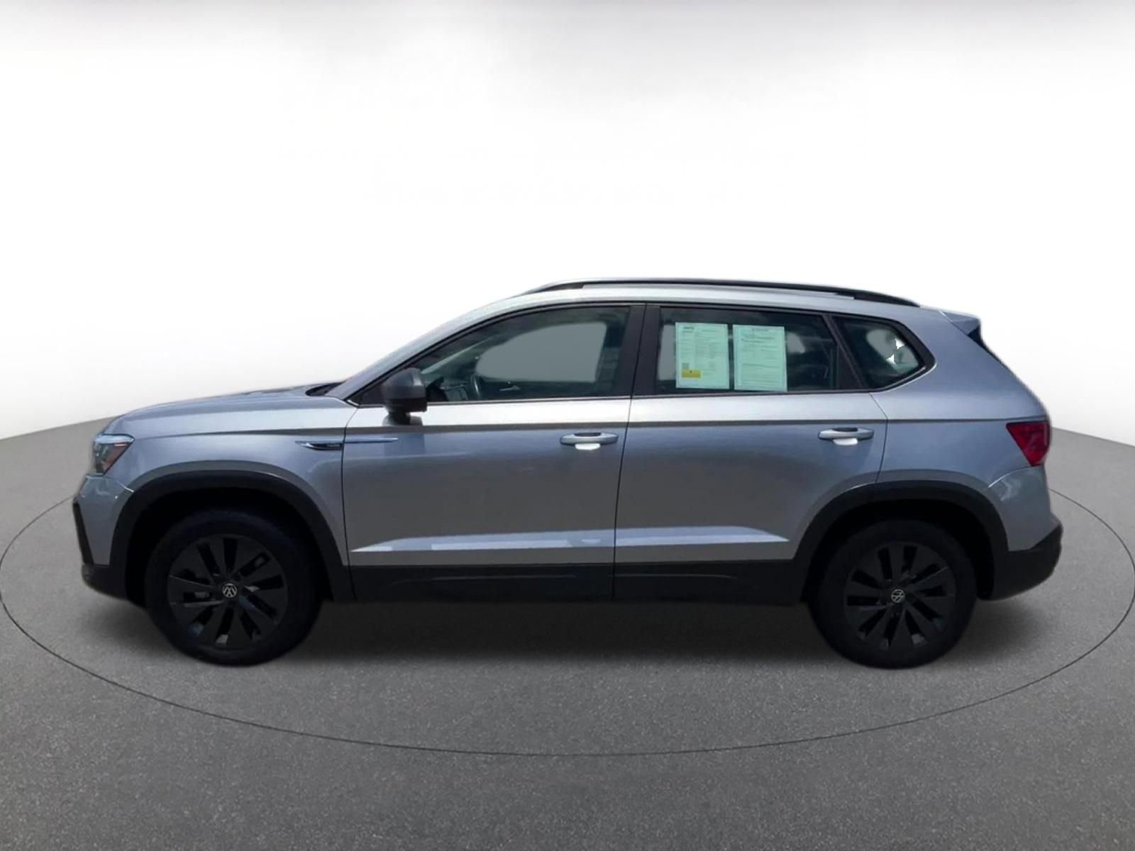 Used 2024 Volkswagen Taos S FWD image 9
