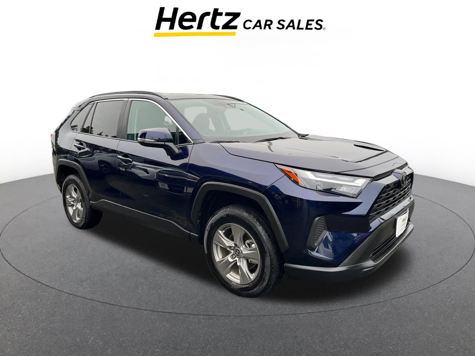 Used 2025 Toyota RAV4 XLE image 1
