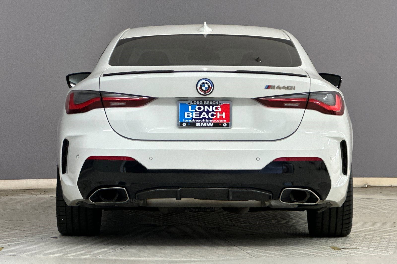 Used 2023 BMW M440i M440i w/ M Carbon Exterior Package image 9