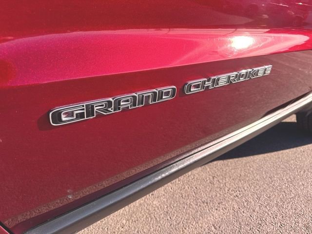 Used 2019 Jeep Grand Cherokee Limited image 31