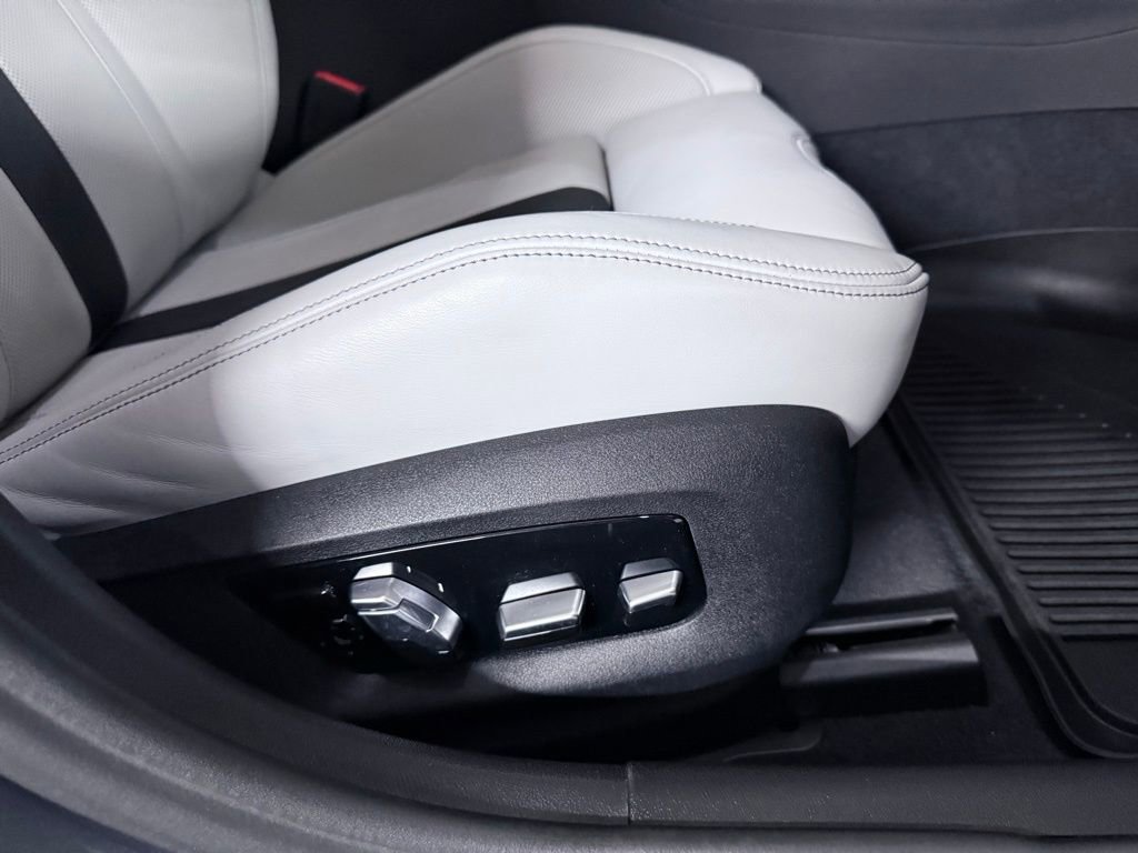 Used 2020 BMW M5 w/ Executive Package image 29