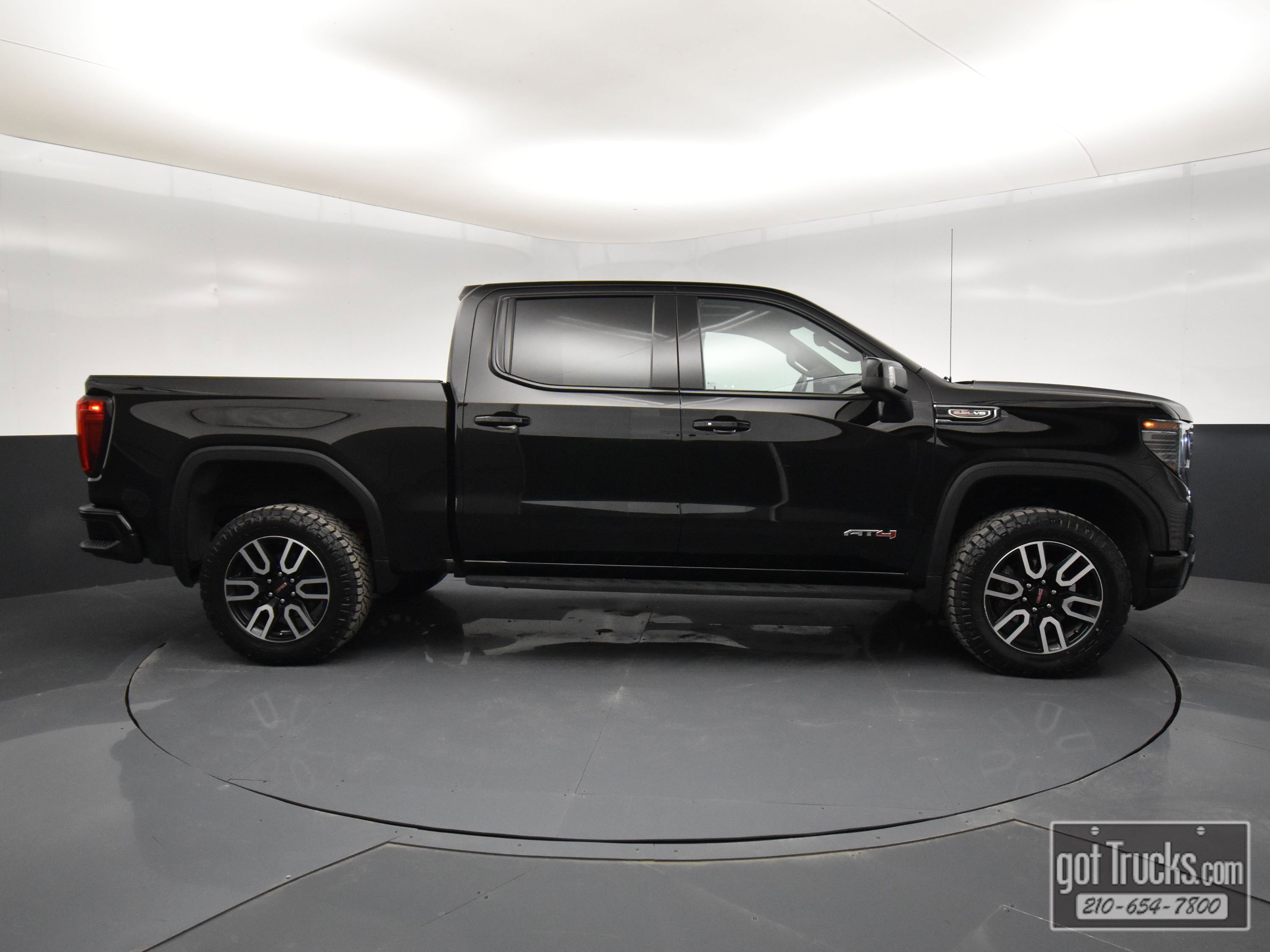 Used 2022 GMC Sierra 1500 AT4 w/ AT4 Premium Package image 50