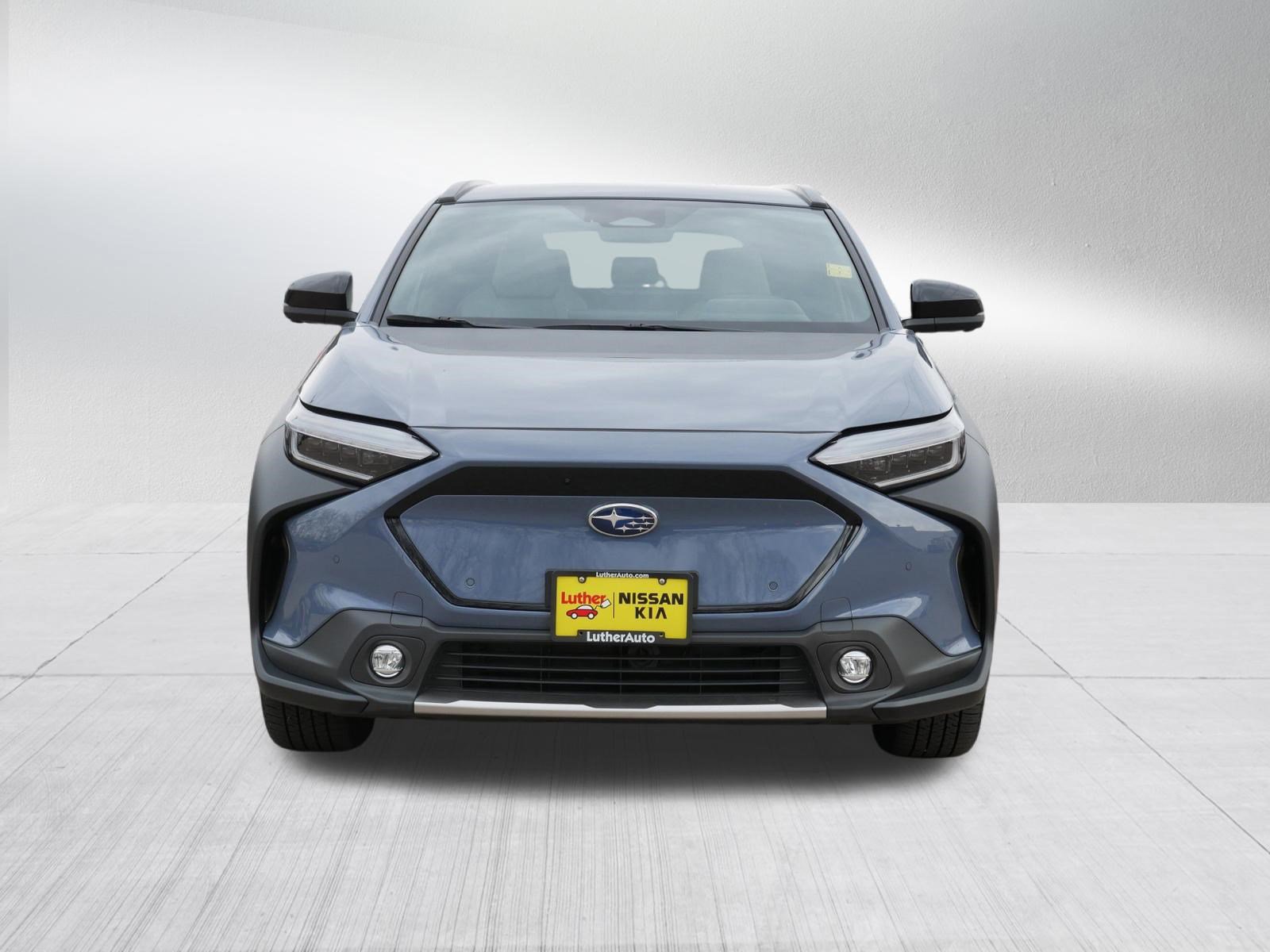 Used 2024 Subaru Solterra Limited image 2