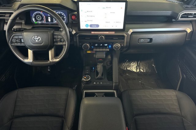 Certified 2025 Toyota 4Runner TRD Off-Road Premium w/ Tow Technology Package AWD/4WD image 17