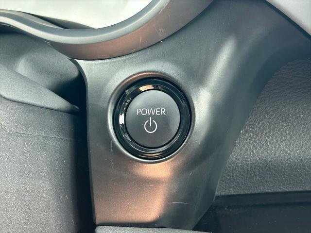 Certified 2025 Toyota Sienna XLE Woodland Edition AWD/4WD image 32