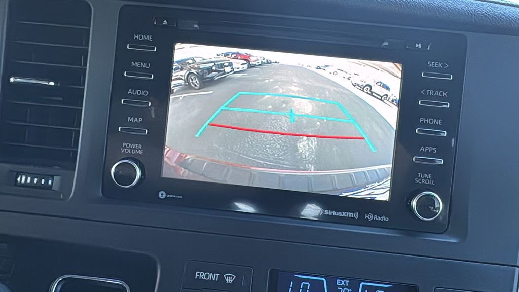 Used 2020 Toyota Sienna XLE w/ XLE Navigation Package FWD image 16