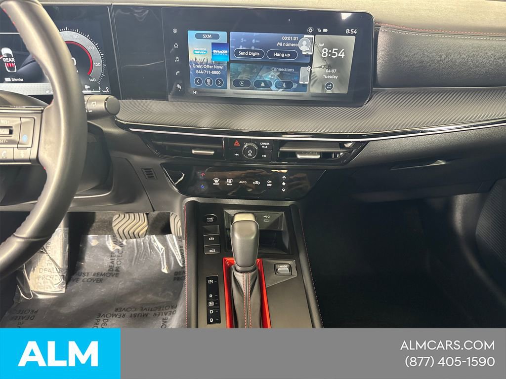 Used 2025 Nissan Kicks SR image 32