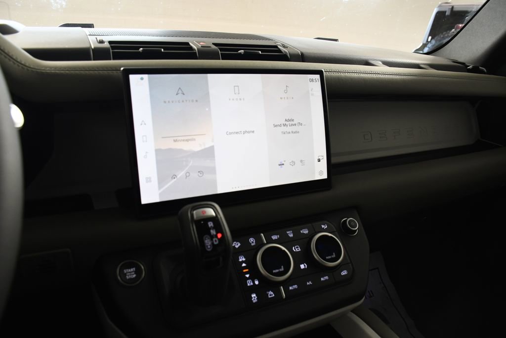 Certified 2025 Land Rover Defender 110 S image 30