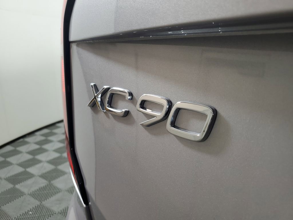 Certified 2026 Volvo XC90 B6 Plus w/ Protection Package Premier image 8