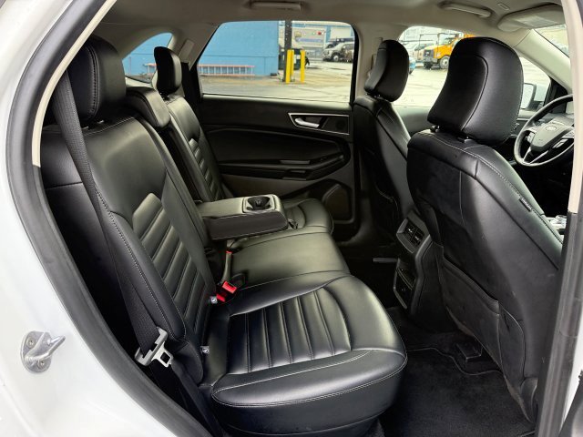 Used 2024 Ford Edge SEL image 17