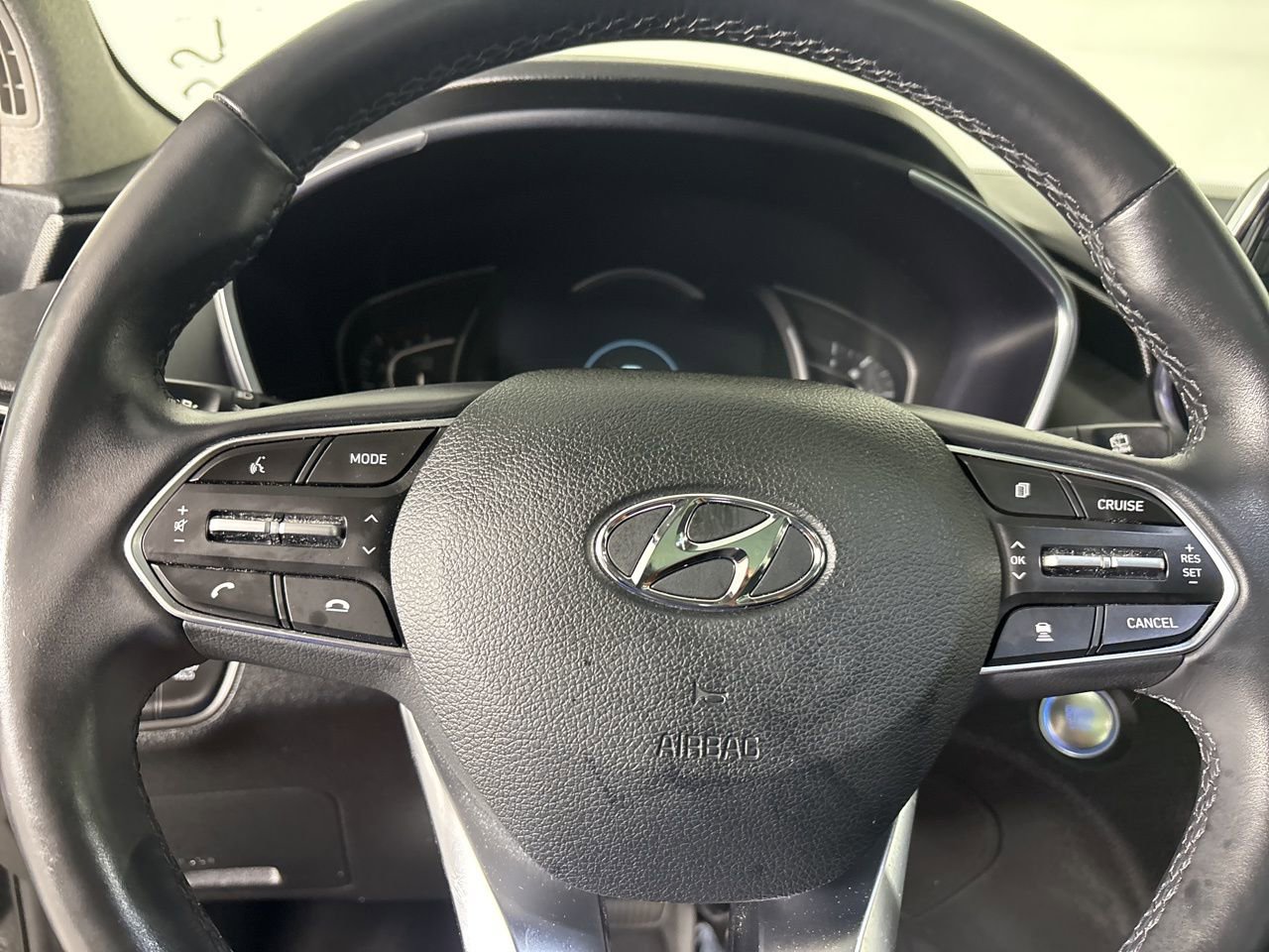Used 2019 Hyundai Santa Fe AWD image 14