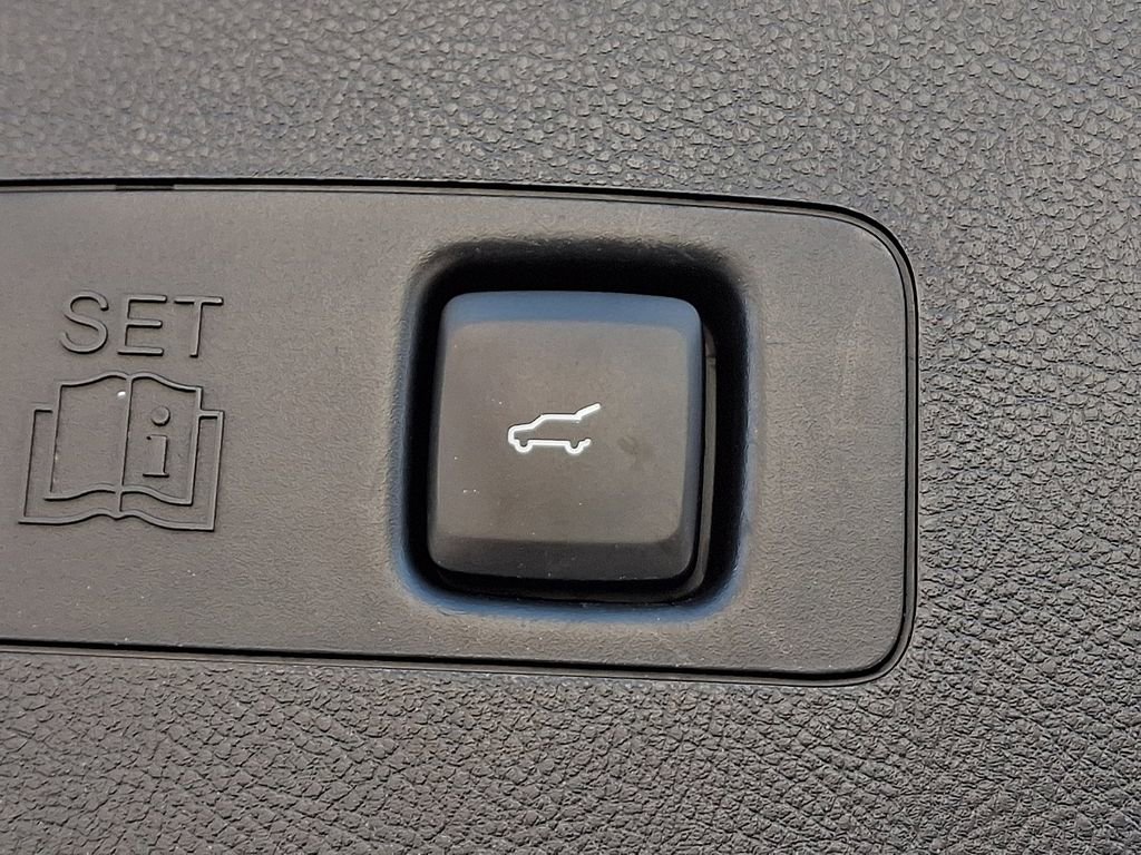 Used 2022 Lincoln Corsair Reserve image 30