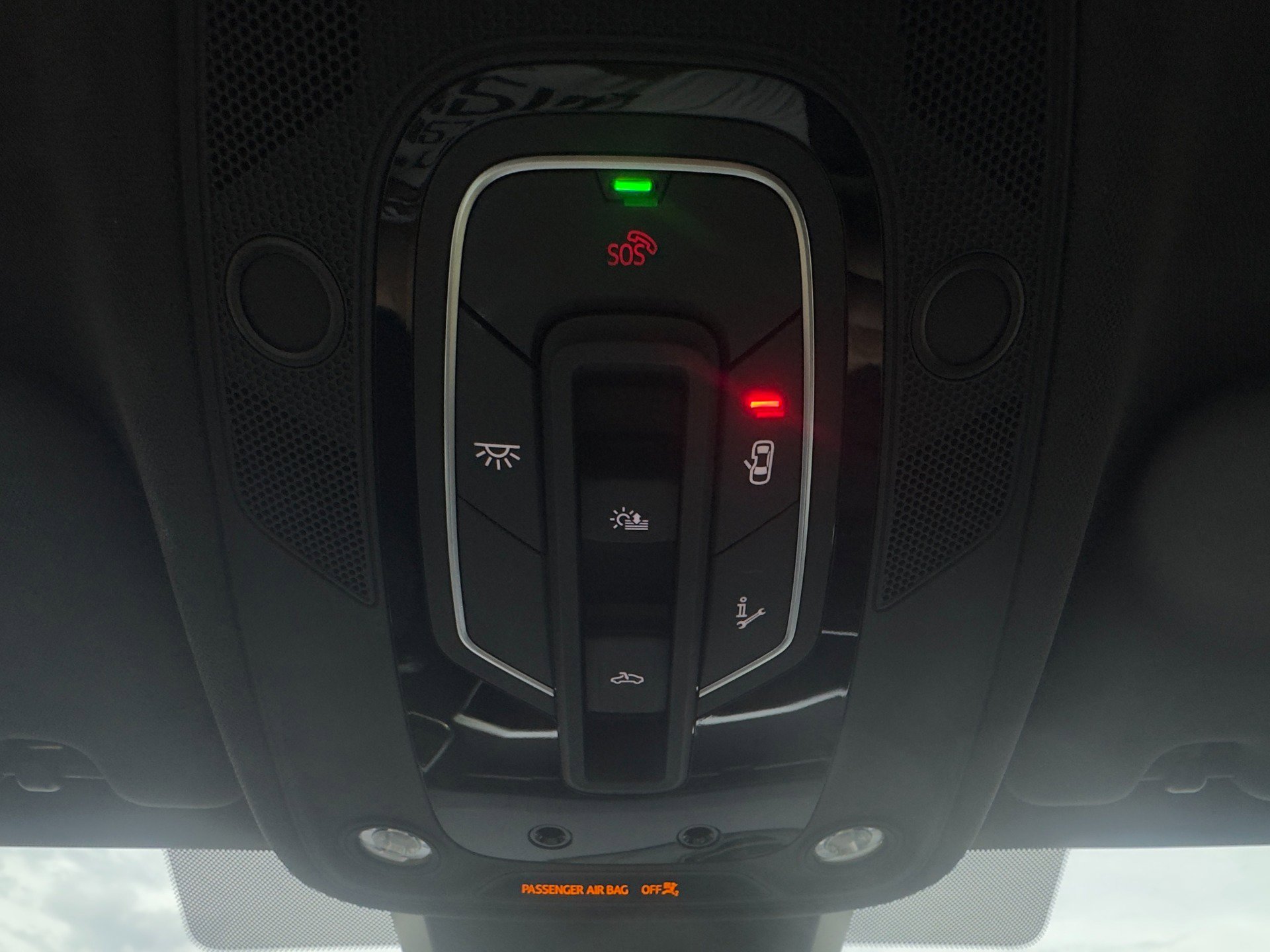 Used 2024 Audi RS 6 performance image 23