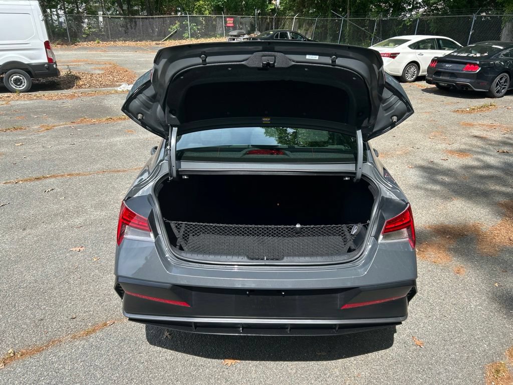 Certified 2026 Hyundai Elantra SEL Sport Premium FWD image 31
